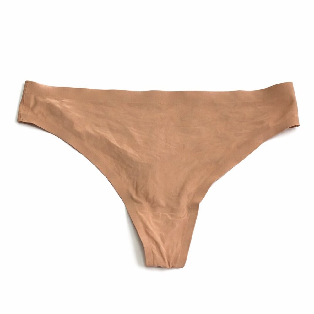 Chantelle One Size Seamless Thong Nude Invisible No Show Underwear